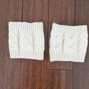 Elegant Cream Knit Boot Cuffs
